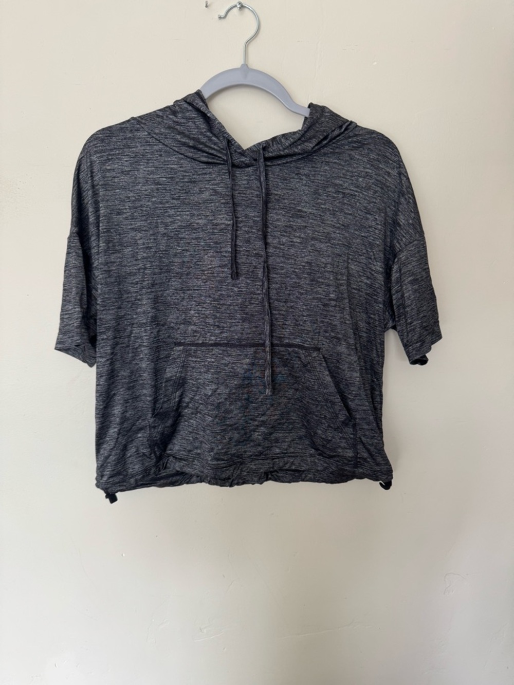 Fabletics Heathered Charcoal Gray Hoodie Crop Top